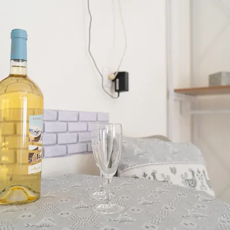 Bed & Breakfast White Bike *