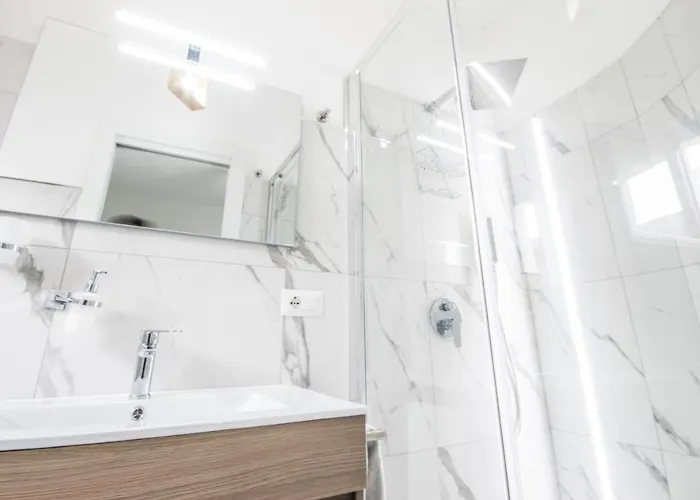 White Bike Bed and breakfast 3*